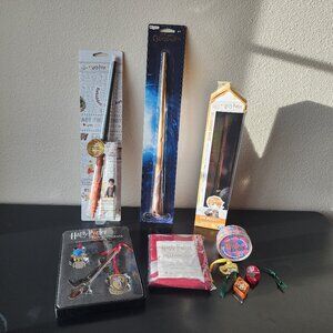 Lot of 6 Wizarding World of Harry Potter Collectibles: Magic Wands, Bookmarks
